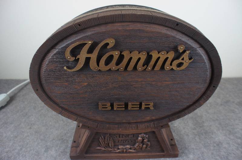 lot 87 image: Hamms Beer Keg Beer Pedestal