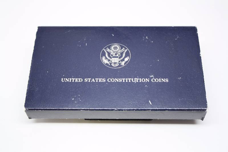 1987  United States Mint US Constition Commemorative Silver Dollar w Box and COA