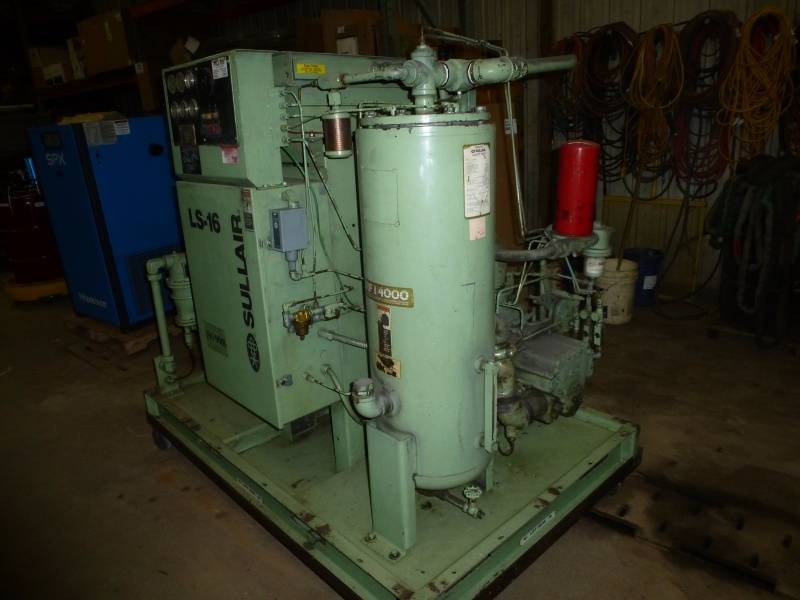 lot 13 image: Sullair LS-16 Compessor