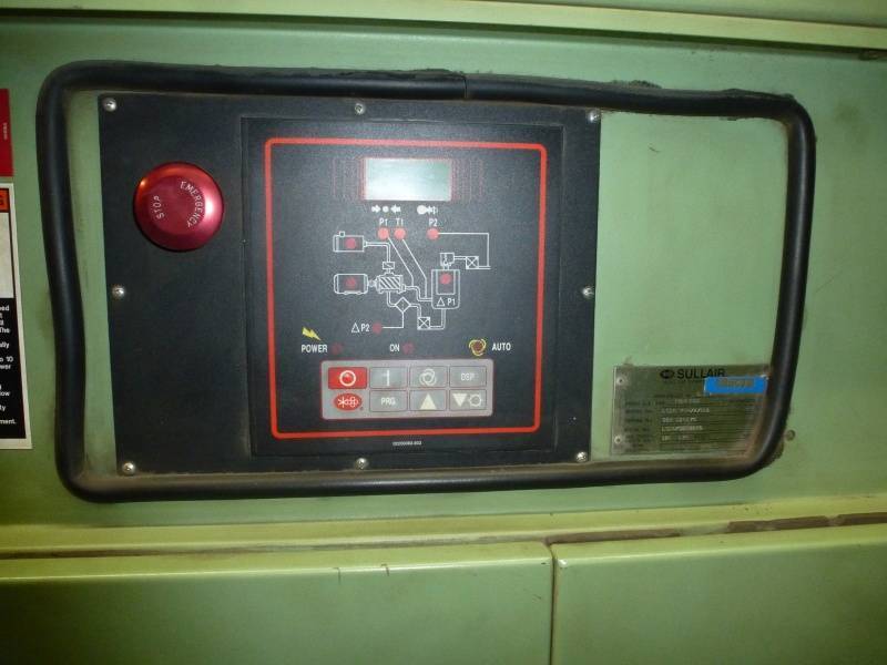 lot 18 image: Sullair LS-16 Compressor