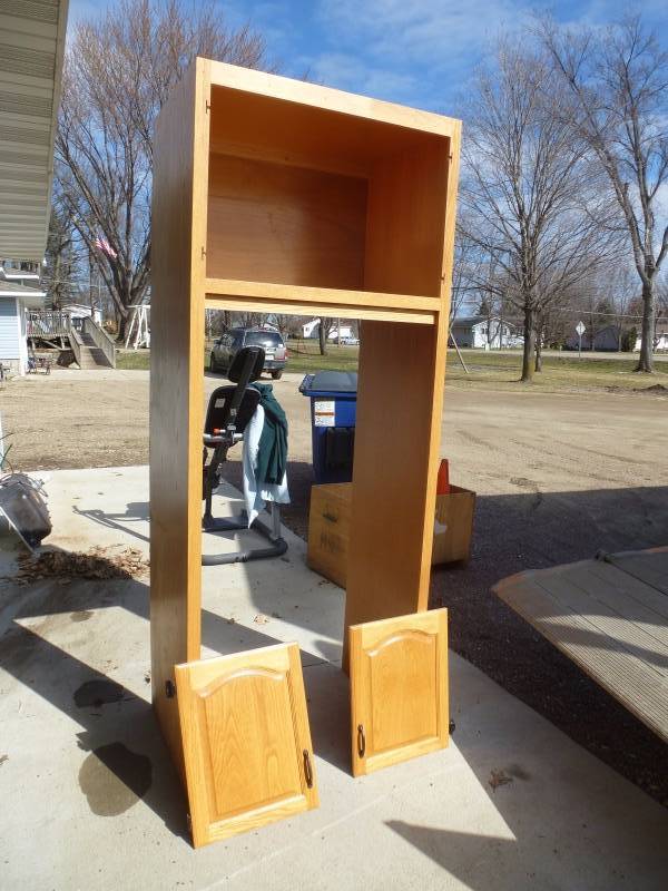 lot 5 image: Oak Kitchen Cabinet #1 Refrigerator unit