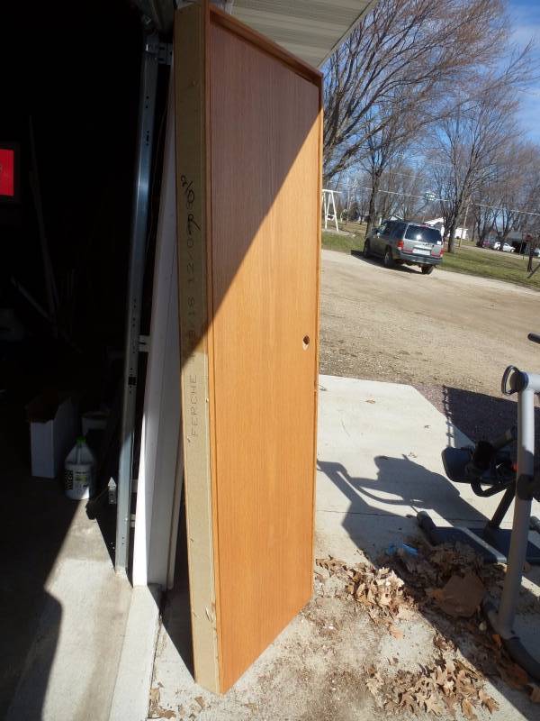 lot 33 image: Oak Door 2.0 x 6 8