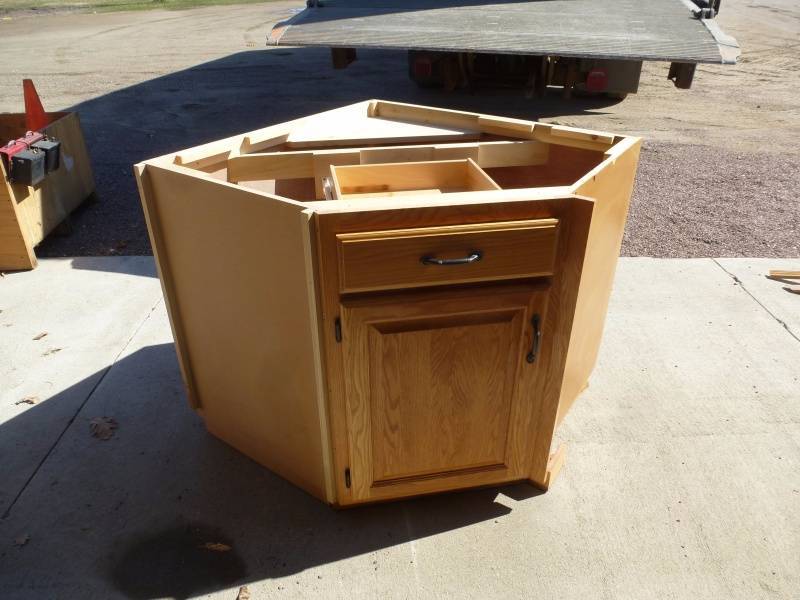 lot 36 image: Oak Kitchen Cabinet Lazy Susan Base #9