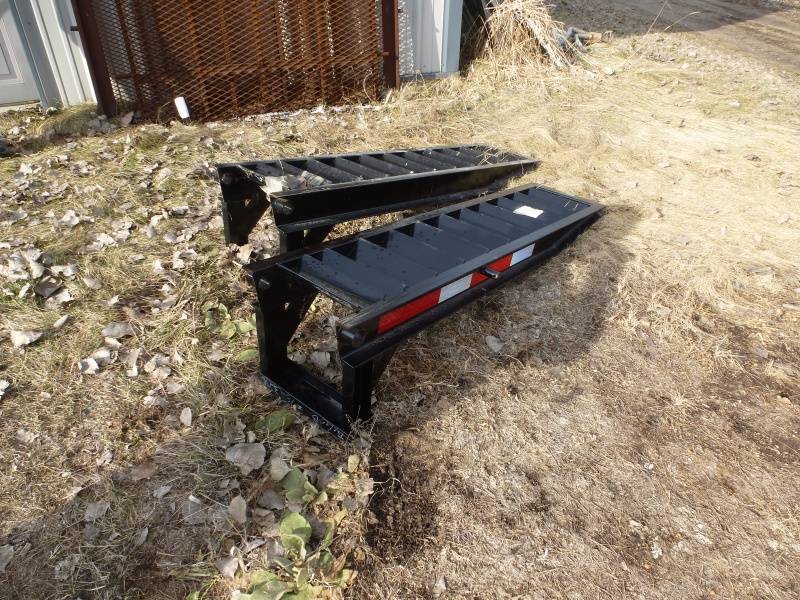 lot 7 image: Steel Trailer Ramps