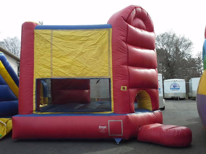 lot 9 image: Hexagon Jumper