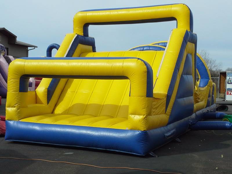 lot 11 image: 2 Piece Monster Obstacle Course