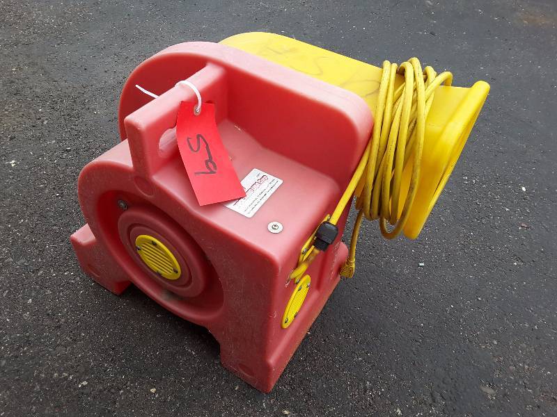 lot 59 image: Tool King Eagle 1.5 HP blower