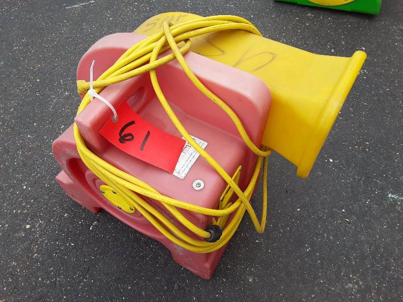 lot 61 image: Tool King Eagle 1.5 HP blower