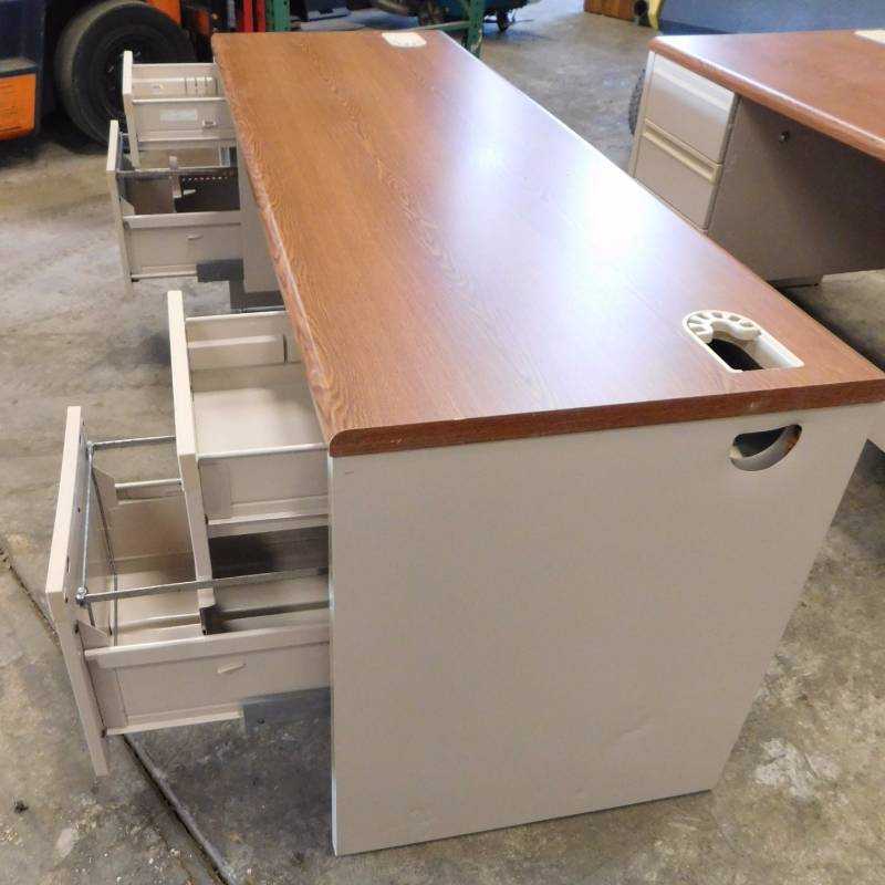 lot 23 image: Four  Drawer Metal Desk