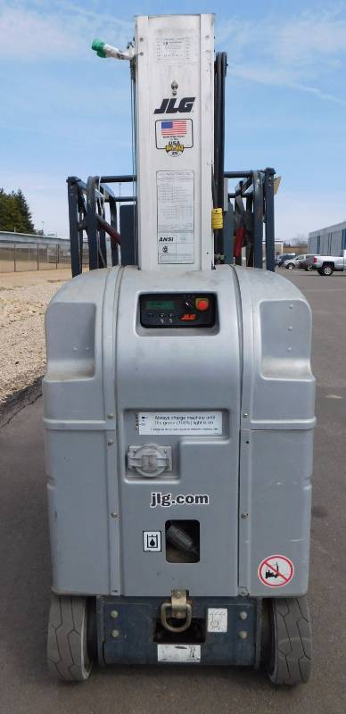 lot 3 image: 2007 JLG 15MVL Manlift