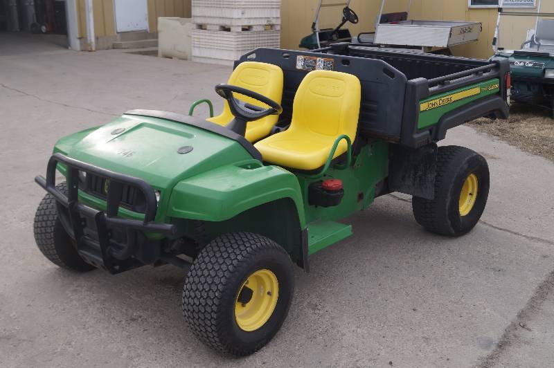 John Deere Gator