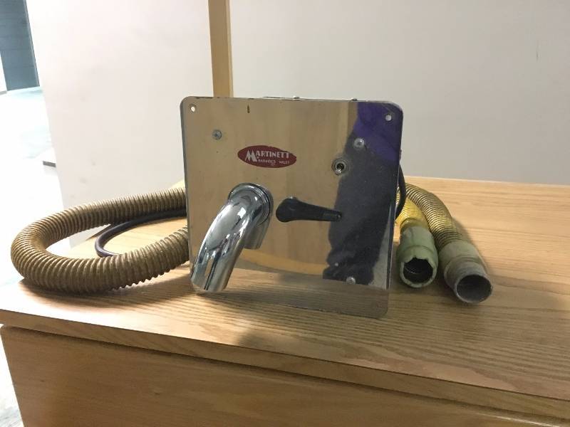 Vintage Styling Station Vacuum - 1 Unit
