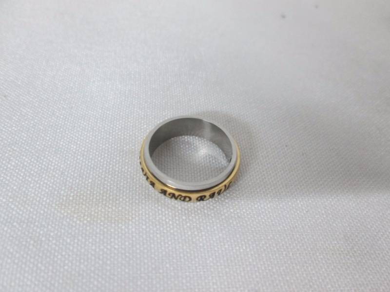 lot 83 image: Ladies Stainless Steel Personalized Couples Spinner Band