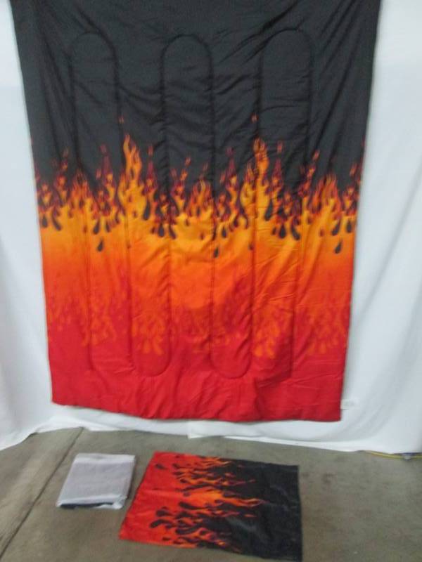 lot 52 image: Alcove Hot Stuff Comforter Set - Twin