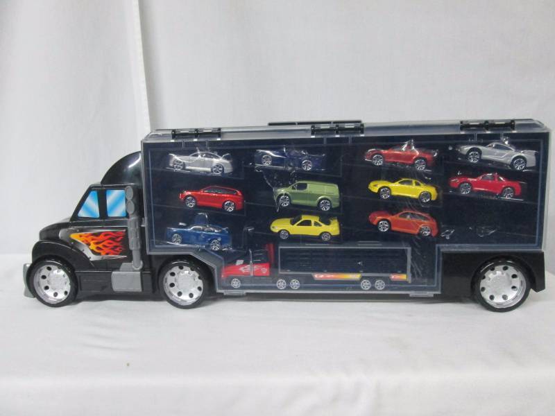 lot 60 image: Motormax 23 Truck Carry Case