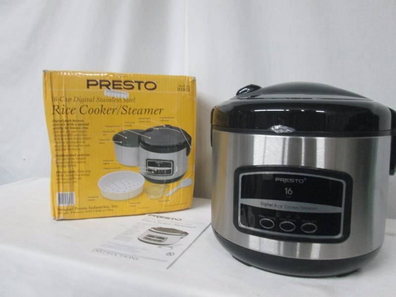 lot 31 image: Presto 16-Cup Digital Rice Cooker