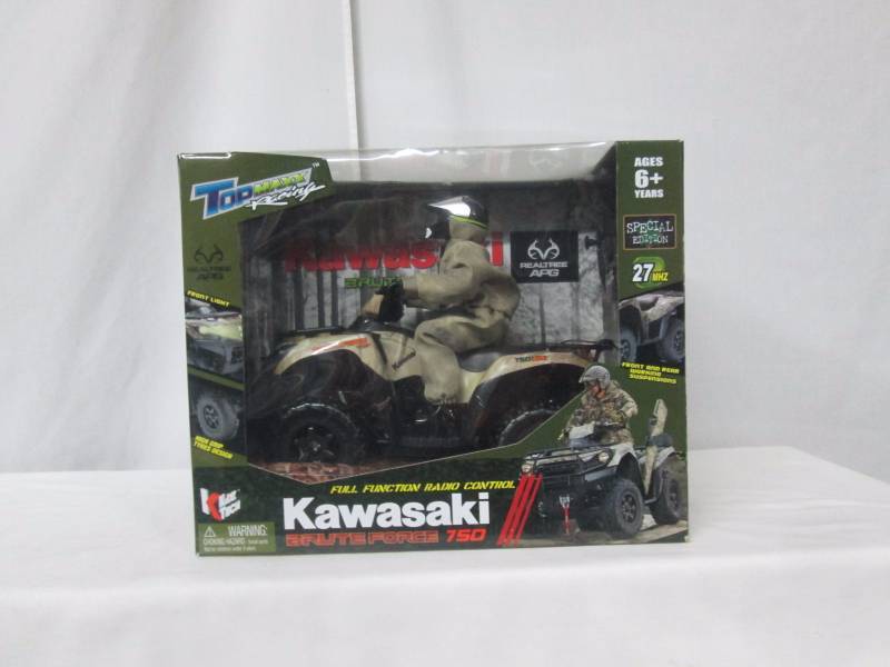 lot 43 image: Kawasaki Realtree Camo ATV 16 Scale Remote-Controlled Vehicle