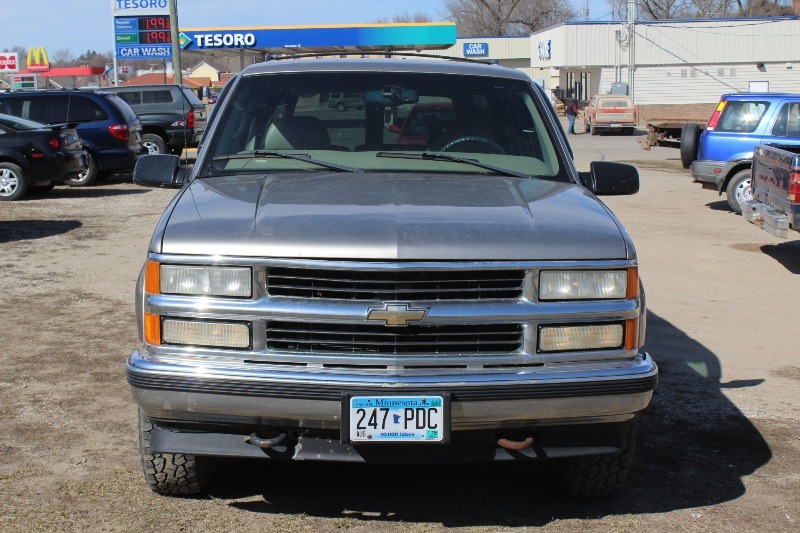1999 Chevrolet K1500 Suburban LT 4x4