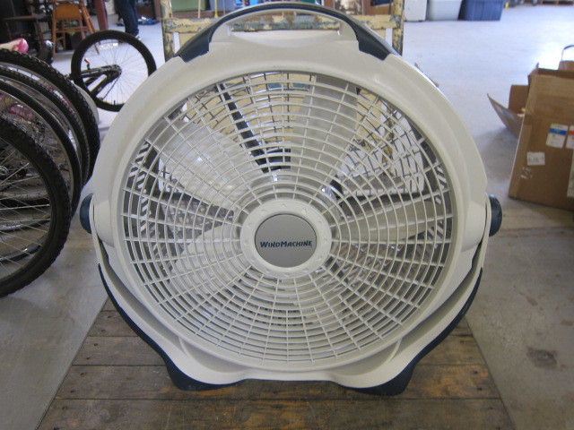 lot 30 image: House Fan