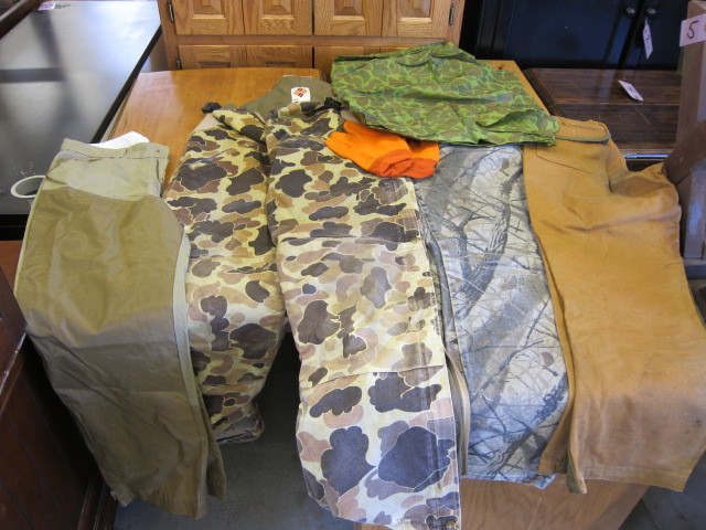 lot 35 image: Camouflage Hunting Gear