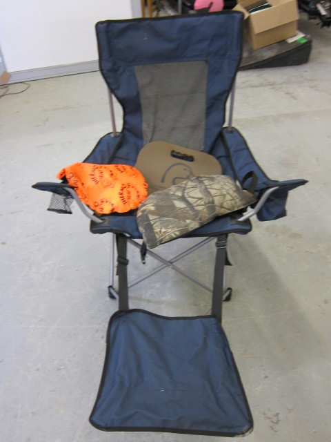 lot 36 image: Outdoor Seating Group