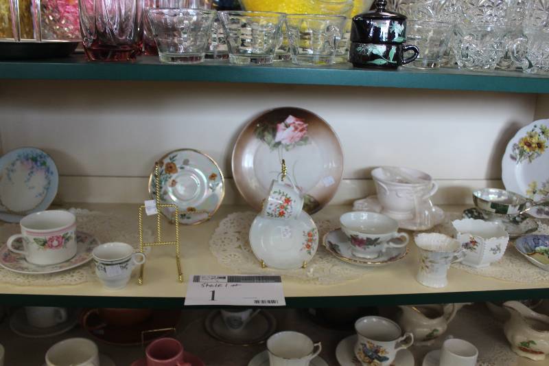 lot 1 image: Shelf Lot of China