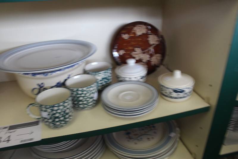lot 34 image: Half Shelf Lot of China, Ceramics