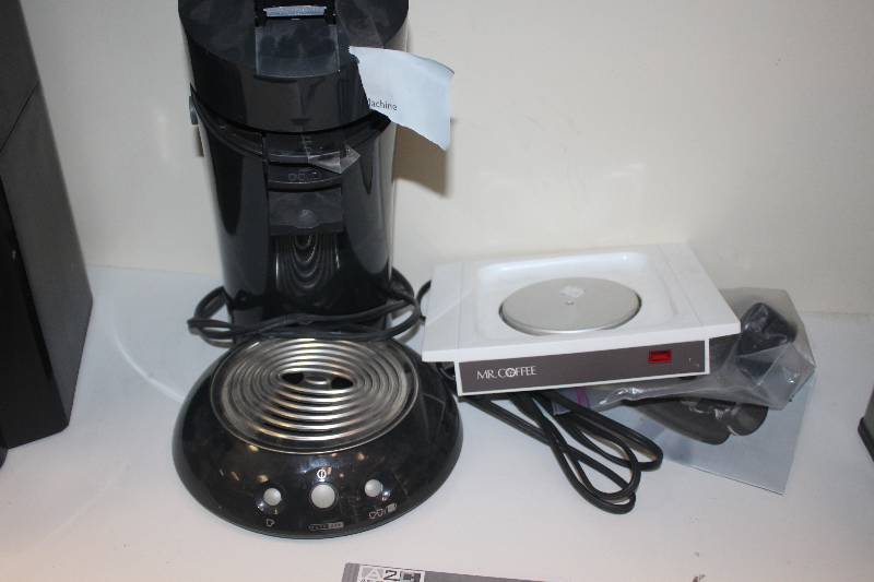 lot 72 image: Mr. Coffee Coffee Machine