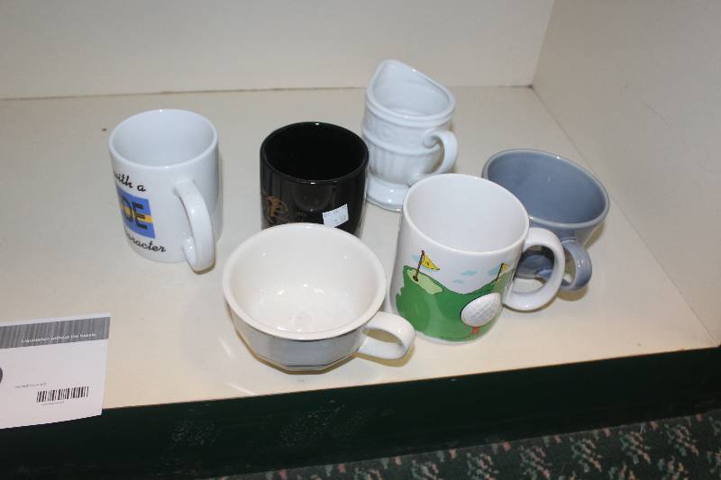 lot 59 image: Shelf Lot of China, Ceramics