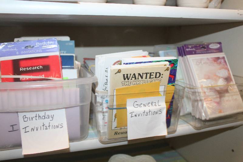 lot 50 image: Shelf Lot of Greeting Cards