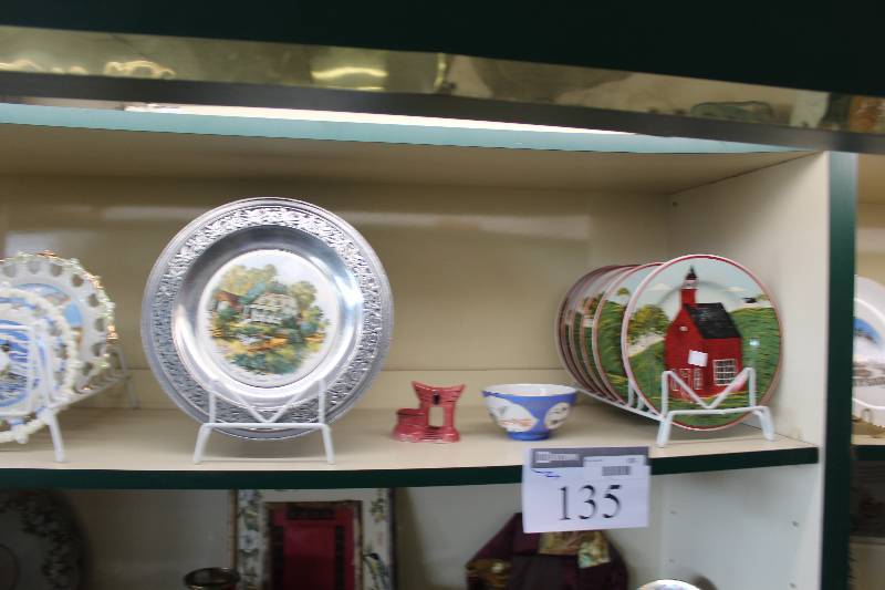 lot 135 image: Shelf Lot of Ceramics