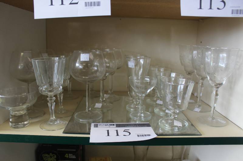 lot 115 image: Shelf Lot of Glassware