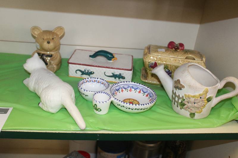 lot 80 image: Shelf Lot of Ceramics