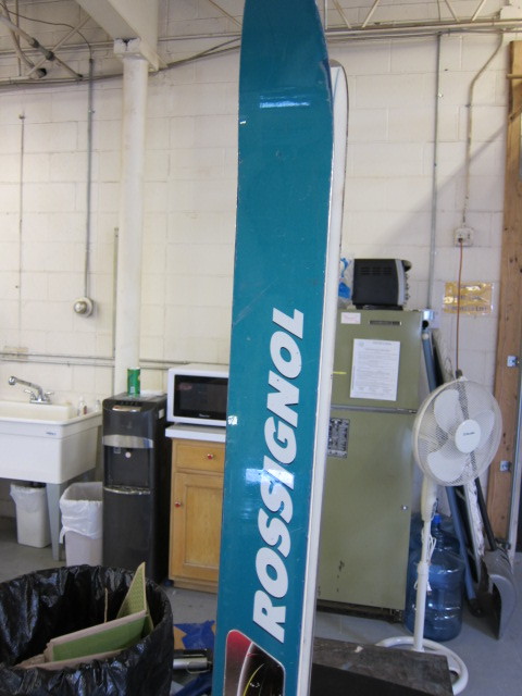 lot 23 image: Downhill Skis