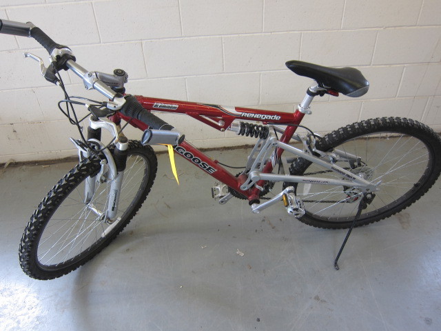 mongoose renegade mountain bike