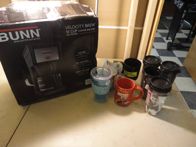 Bunn Coffee Maker and assorted cups