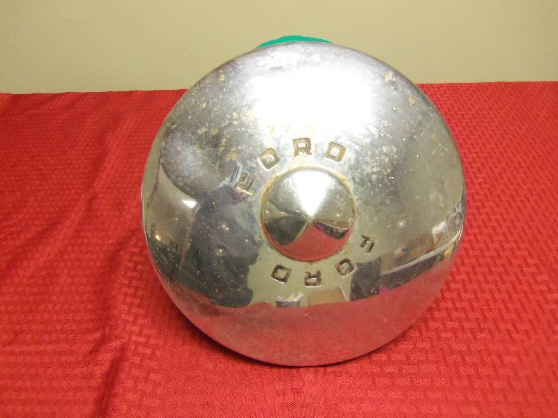 Ford Hub Cap