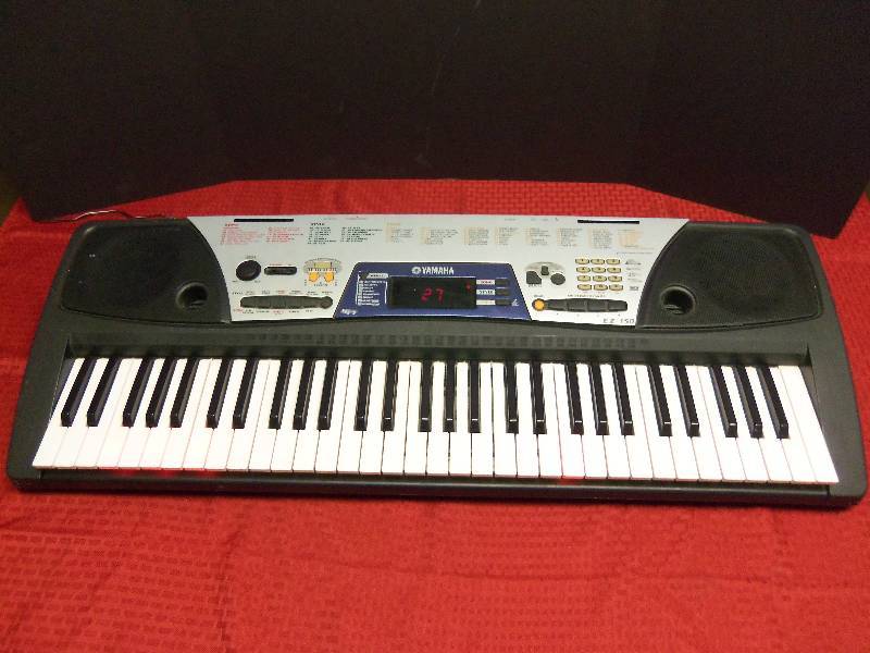 Yamaha EZ-150 Keyboard