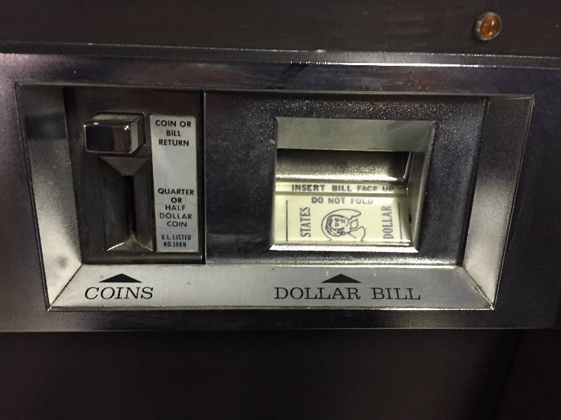 ROWE  $1 AND $5  BILL CHANGER