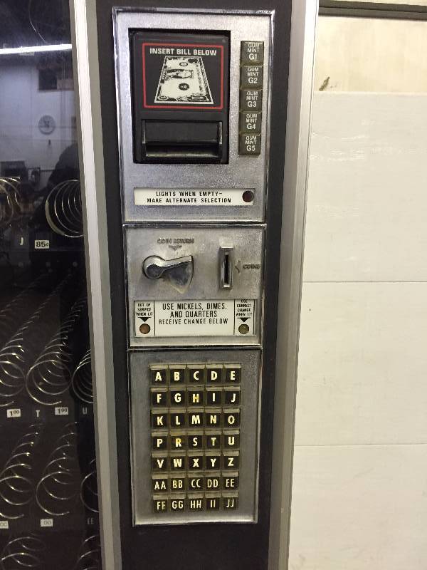 CANDY VENDING MACHINE, SNACK SHOP