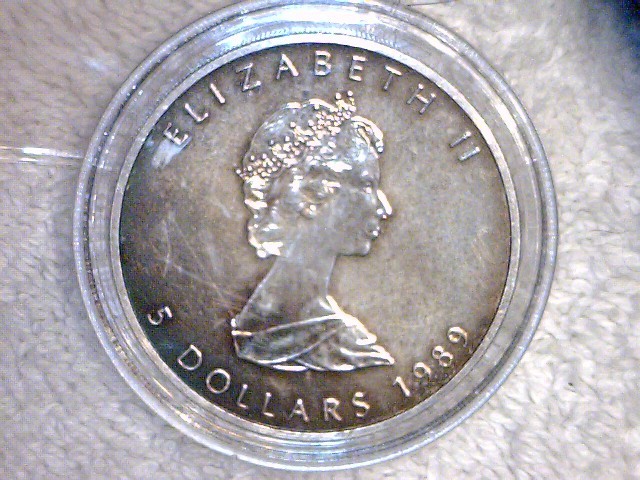 lot 38 image: 1989 Canada 5 Dollar Silver Coin
