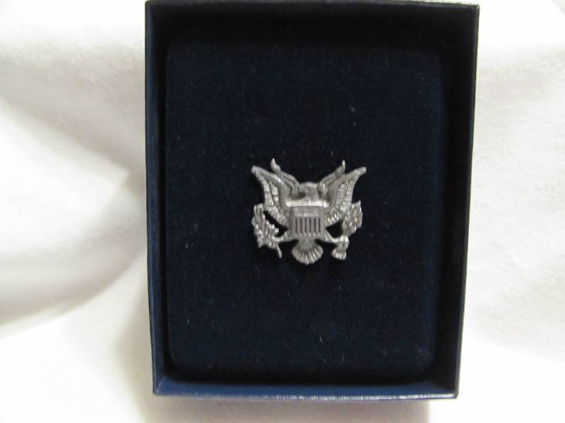 lot 74 image: 1999 P American Eagle Silver Proof Coin, in box, one ounce silver
