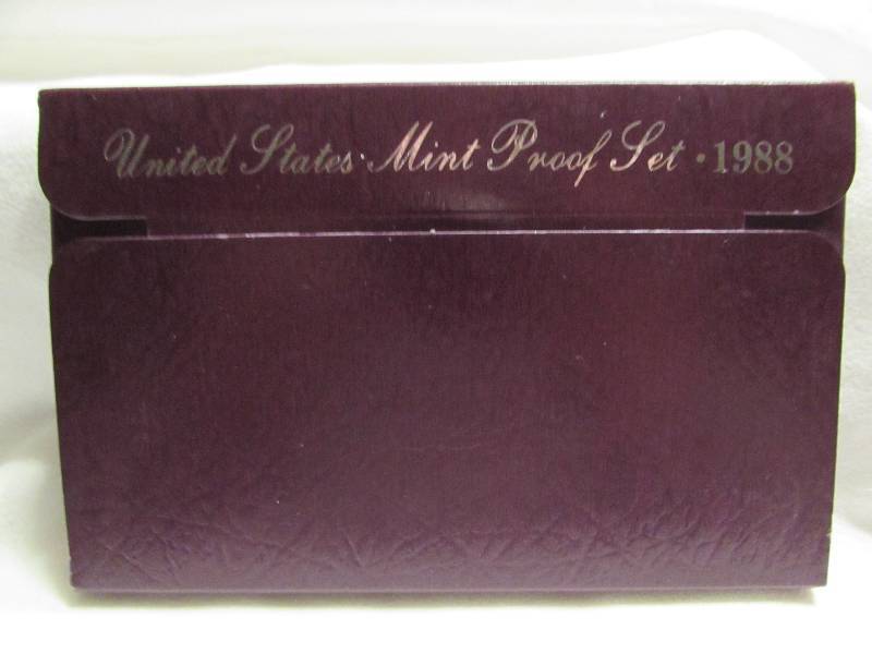 lot 67 image: US Proof Coin Set