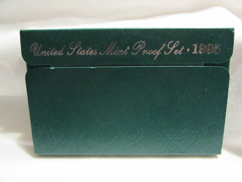 lot 60 image: US Proof Coin Set