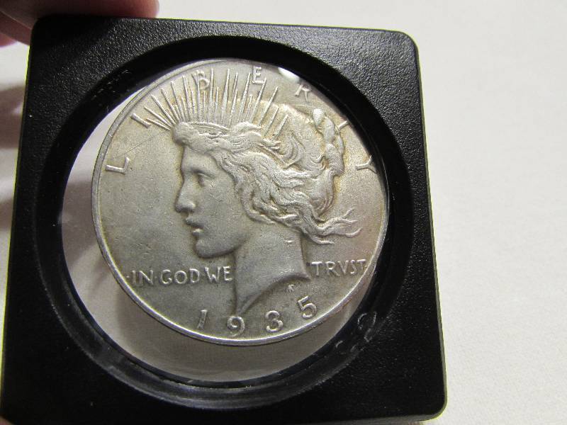 lot 52 image: 1935 P Peace Silver Dollar