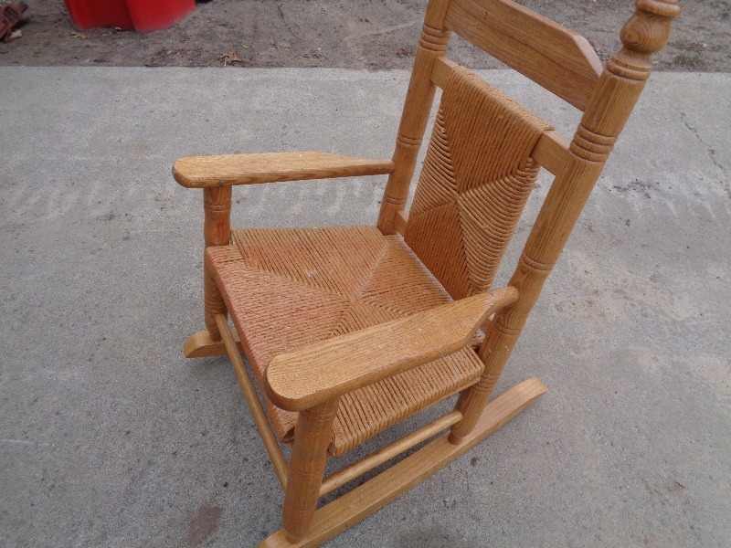 Cracker Barrel Kids Rocking Chair Daycare / School, Estate, Household