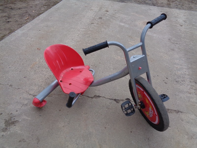lot 34 image: Flash Rider 360 Trike