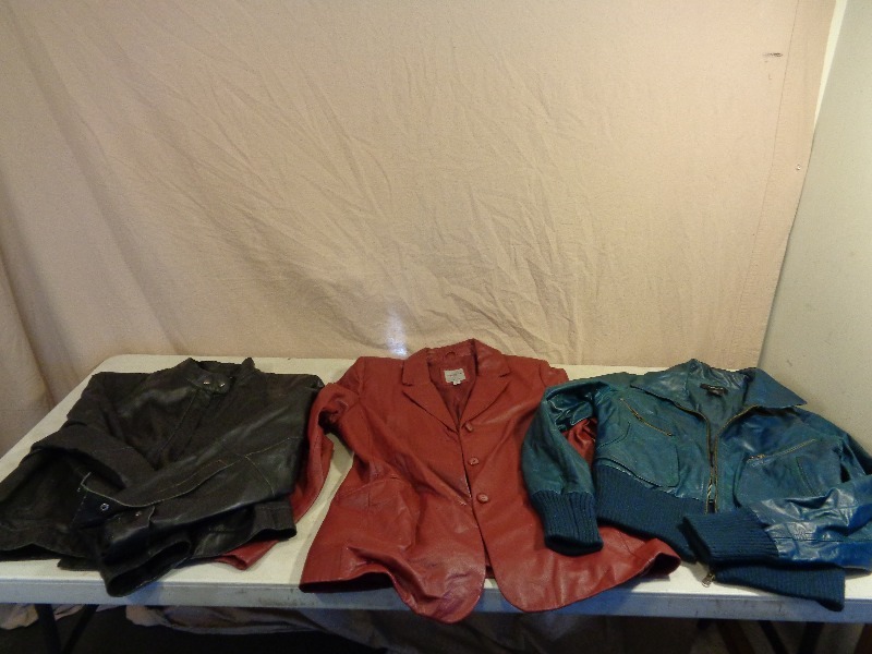 lot 77 image: 3 Leather Jackets