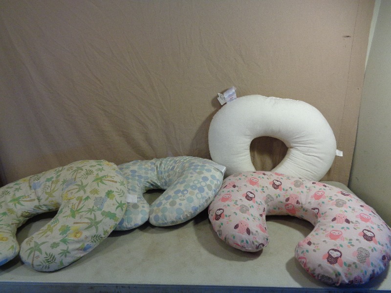 lot 94 image: 4 Boppys