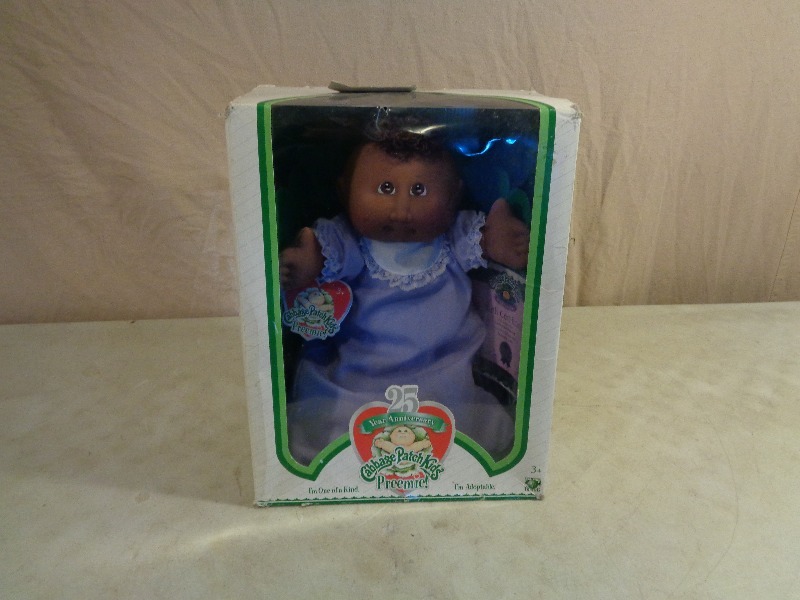 lot 126 image: New 25th Anniversaey Cabbage Patch Doll